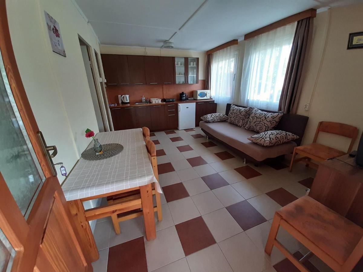 Fortuna Apartmanhazak Богач Экстерьер фото